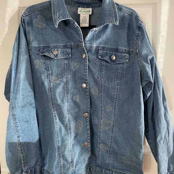 Quacker Factory Jackets & Blazers - Quacker Factory Vintage Light Blue Denim Jacket with Rhinestone Hearts